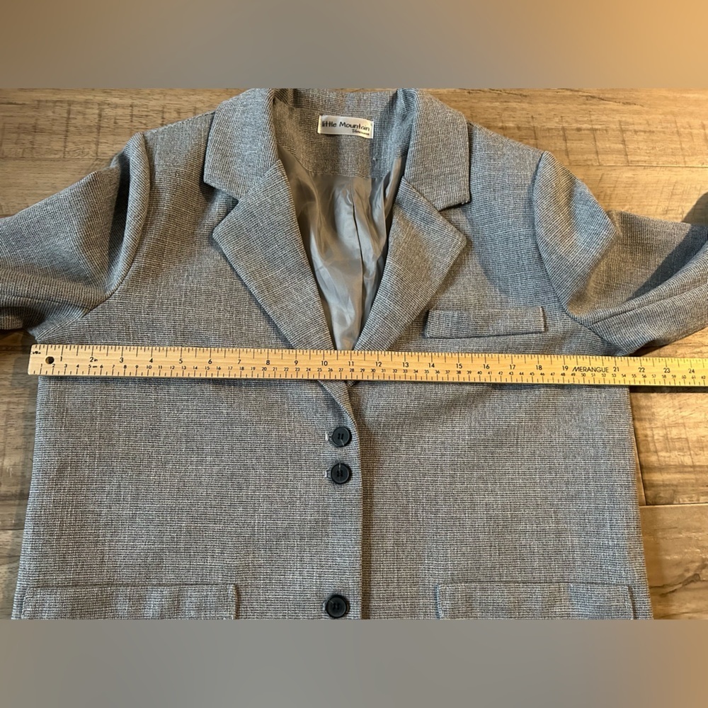 Little Mountain Vancouver small shop tweed grey black Blazer business casual - Picture 9 of 11